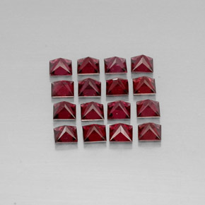 天然红色尖晶石，方形，3.2×3.1毫米，VVS-VS
