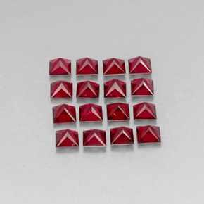 天然红色尖晶石，方形，3.1×3.1毫米，VVS-VS
