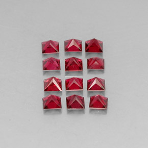 天然红色尖晶石，方形，3.1×3.1毫米，VVS-VS