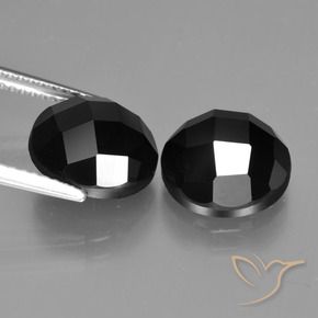 9.95克拉天然尖晶石，圆形的，不透明