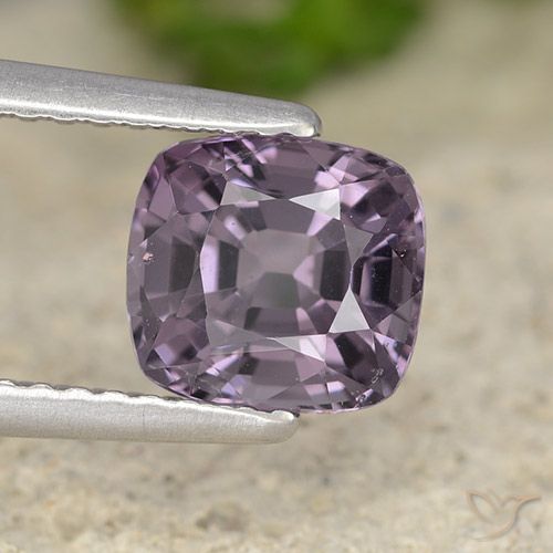 1.69ct 天然 暗紫色 尖晶石, 软垫, VVS-VS