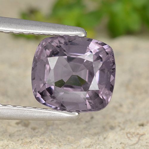 1.60ct 天然 中紫色 尖晶石, 软垫, VVS-VS