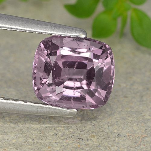 1.73ct 天然 粉紫色 尖晶石, 软垫, VS