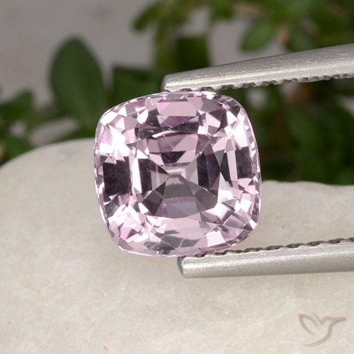 1.62ct 天然 非常浅的粉紫色 尖晶石, 软垫, VVS