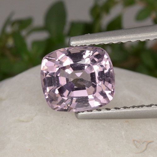 1.42ct 天然 非常浅的粉紫色 尖晶石, 软垫, VVS
