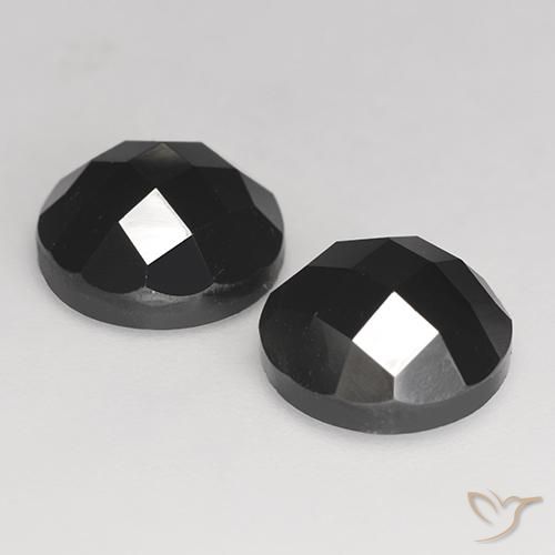 7.77克拉天然尖晶石，圆形的，不透明