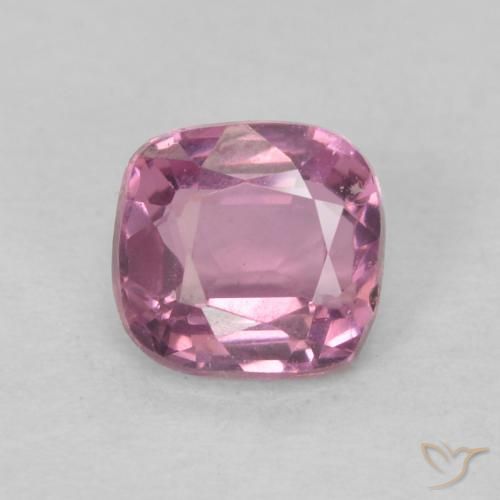 0.57ct 天然 波森莓 尖晶石, 软垫, VS