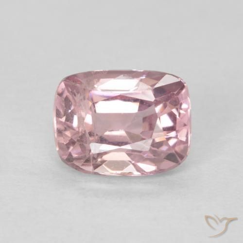 0.67ct 天然 Medium Light-Pink 尖晶石, 软垫, VS