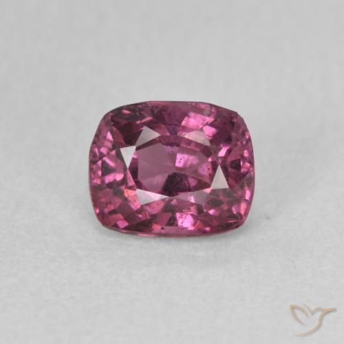 0.77ct 天然 深洋红色 尖晶石, 软垫, VS