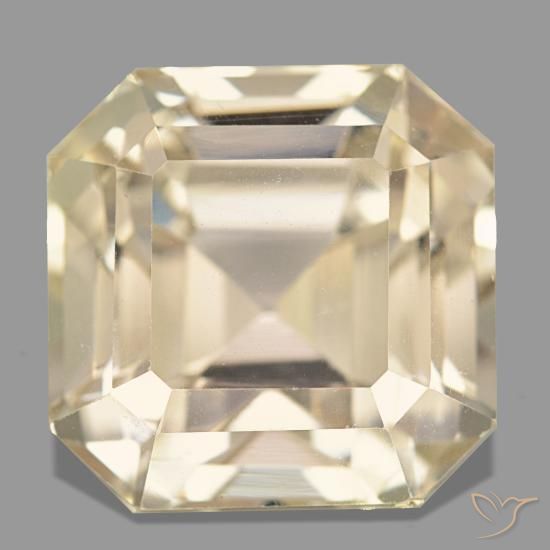 21.88克拉天然金色锂辉石，祖母绿式切割，14.7×14.7毫米，VVS-VS