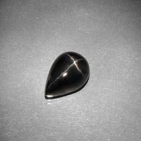 2.75克拉天然黑色星光透辉石，梨形，10×7毫米，不透明