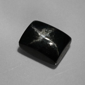 2.92克拉天然黑色星光透辉石，长方形切工，8.1×6.1毫米，不透明