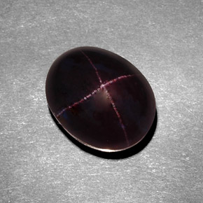 11.14克拉天然红色星光石榴石，椭圆形切割，12.5×10毫米，不透明