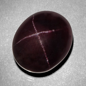 16.05克拉天然红色星光石榴石，椭圆形切割，14.8×12.2毫米，不透明