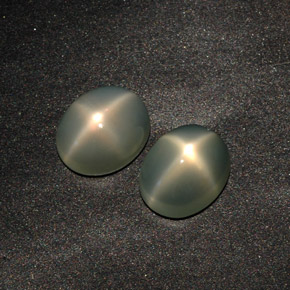 天然绿色星光月光石，透明，11.1×9.2毫米，透明/半透明