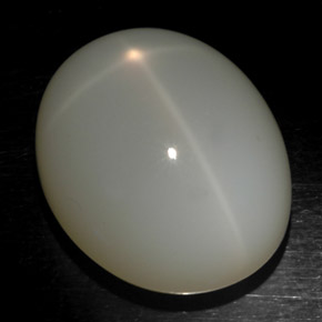 21.71克拉天然白色星光月光石，椭圆形切割，19.1×15.3毫米，半透明