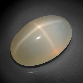 33.90克拉天然奶油色星光月光石，椭圆形切割，24.9×16毫米，半透明
