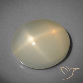 9.32克拉天然黄色星光月光石，椭圆形切割，15.1×13毫米，半透明
