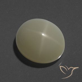 8.98克拉天然星月石，椭圆形，不透明