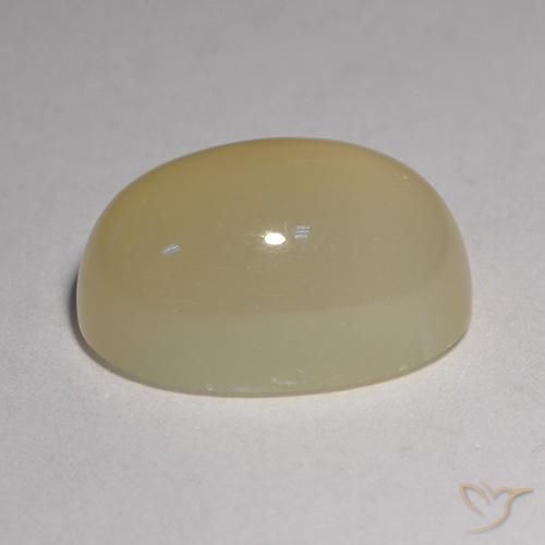 5.38克拉天然星月石，椭圆形，半透明