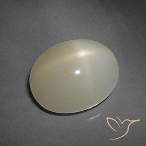 7.80克拉天然星月石，椭圆形，半透明