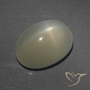 7.16克拉天然星月石，椭圆形，半透明