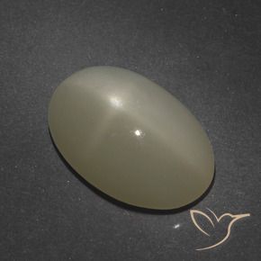 7.66克拉天然星月石，椭圆形，半透明