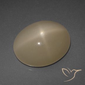 6.95克拉天然星月石，椭圆形，半透明