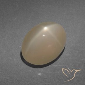 8.47克拉天然星月石，椭圆形，半透明