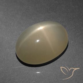 8.25克拉天然星月石，椭圆形，半透明