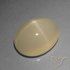 6.77克拉天然星月石，椭圆形，半透明