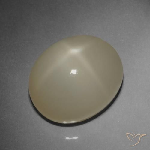 9.42克拉天然星月石，椭圆形，半透明