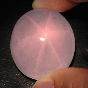 120.50克拉天然粉色星光粉晶，透明，31.2×27.1毫米，透明/半透明