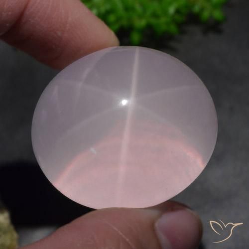 156.55克拉天然星玫瑰石英，椭圆形，半透明