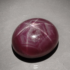 33.78克拉天然红色星光红宝石，椭圆形切割，18.1×15.1毫米，不透明