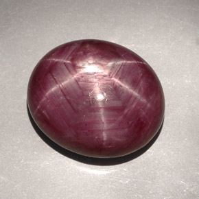 31.39克拉天然红色星光红宝石，椭圆形切割，19.6×16.6毫米，不透明