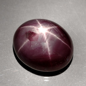 24.48克拉天然红色星光红宝石，椭圆形切割，18×15.1毫米，不透明