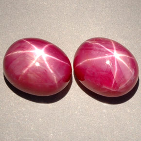 克拉天然星光红宝石，椭圆形切割，不透明