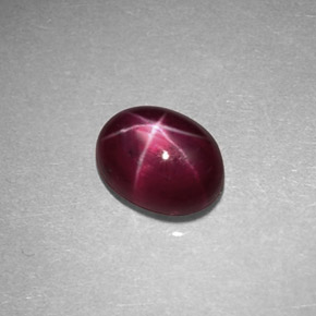 0.89克拉天然红色星光红宝石，椭圆形切割，5.9×4.6毫米，不透明