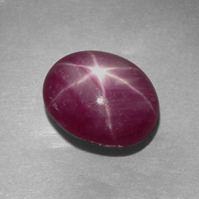 4.84克拉天然红色星光红宝石，椭圆形切割，10.5×8.6毫米，不透明