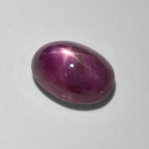 0.83克拉天然红色星光红宝石，椭圆形切割，5.9×4.3毫米，半透明
