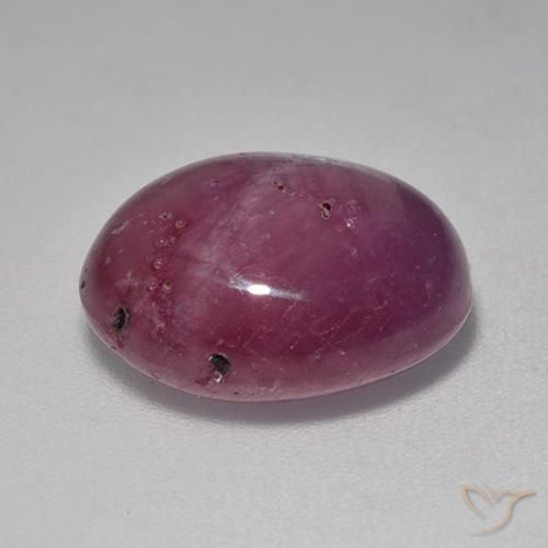 8.53克拉天然星光红宝石，椭圆形，不透明