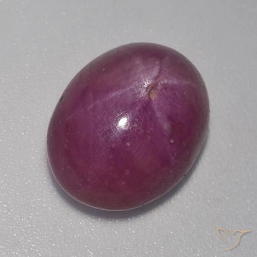 8.86克拉天然星光红宝石，椭圆形，不透明