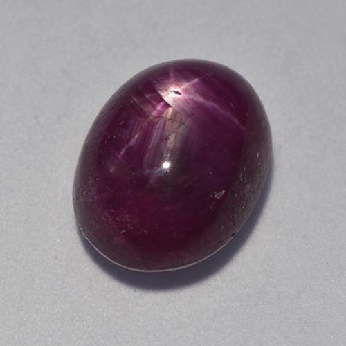 8.32克拉天然紫色星光红宝石，椭圆形切割，11.9×9.3毫米，不透明
