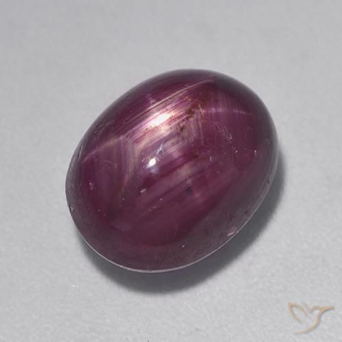 5.53克拉天然星光红宝石，椭圆形，不透明