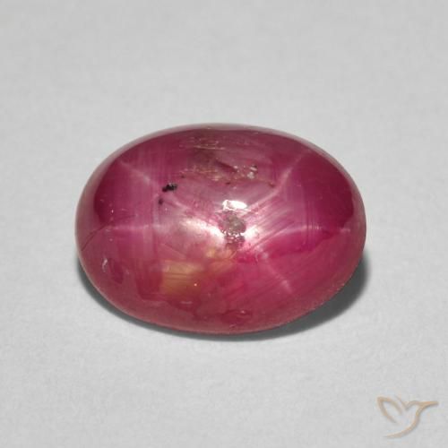 3.60ct 天然 中红 星光红宝石, 椭圆形, 不透明