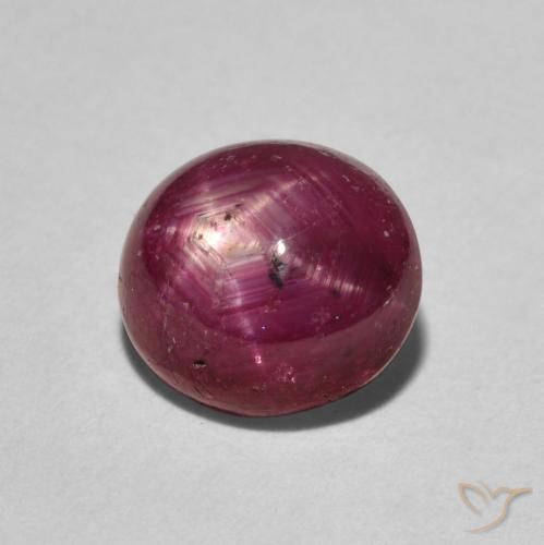 3.74克拉天然星光红宝石，椭圆形，不透明