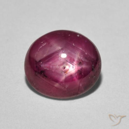 3.05ct 天然 深红色 星光红宝石, 椭圆形, 不透明