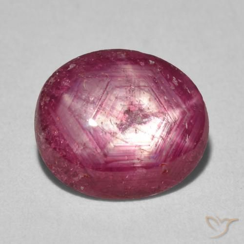 3.51ct 天然 中红 星光红宝石, 椭圆形, 不透明