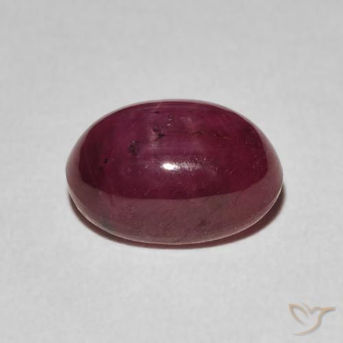 3.84克拉天然星光红宝石，椭圆形，不透明